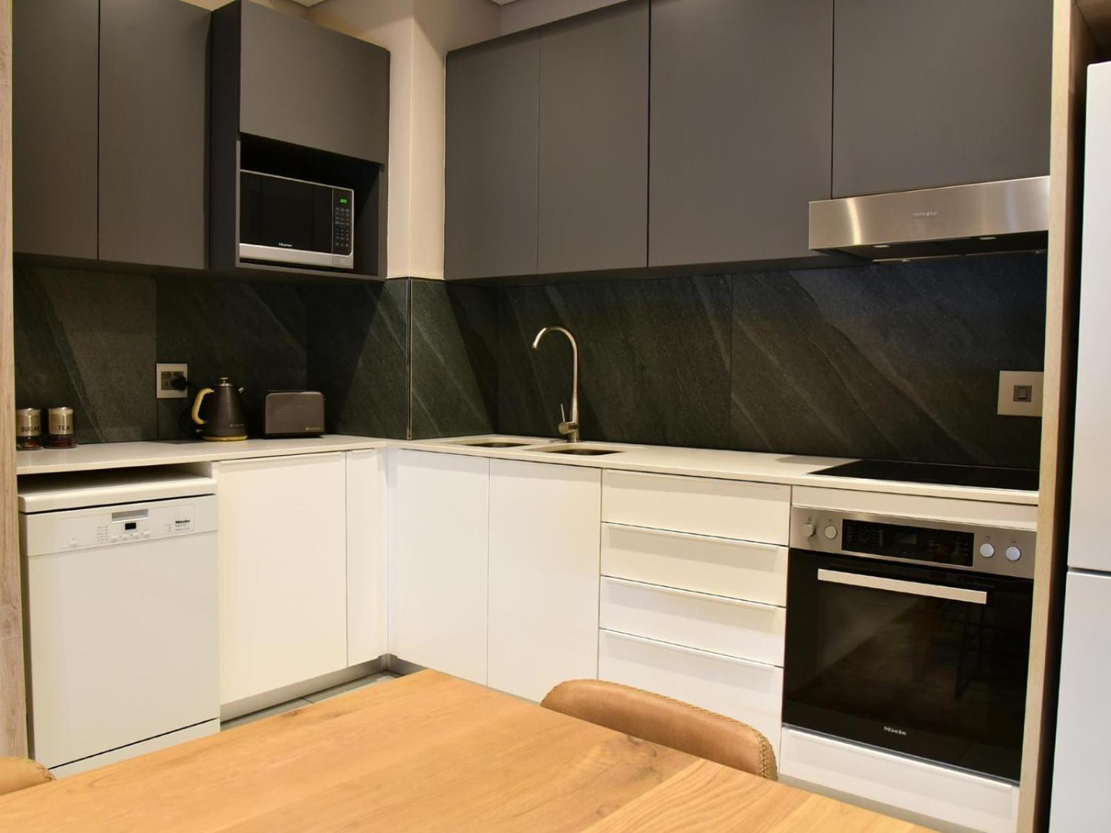 Menlyn Maine Luxury Rentals Pretoria-Noord Buitenkant foto