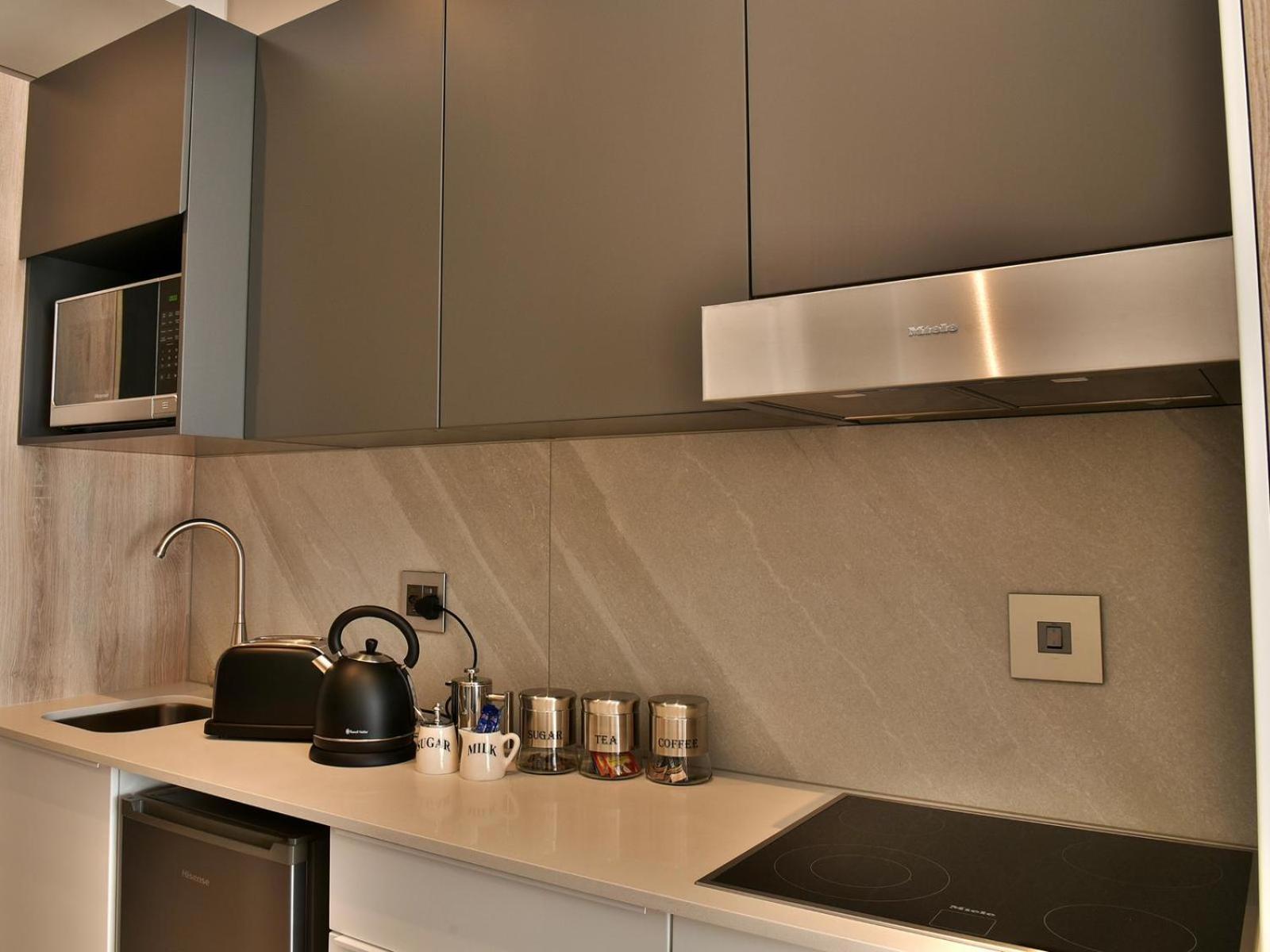 Menlyn Maine Luxury Rentals Pretoria-Noord Kamer foto