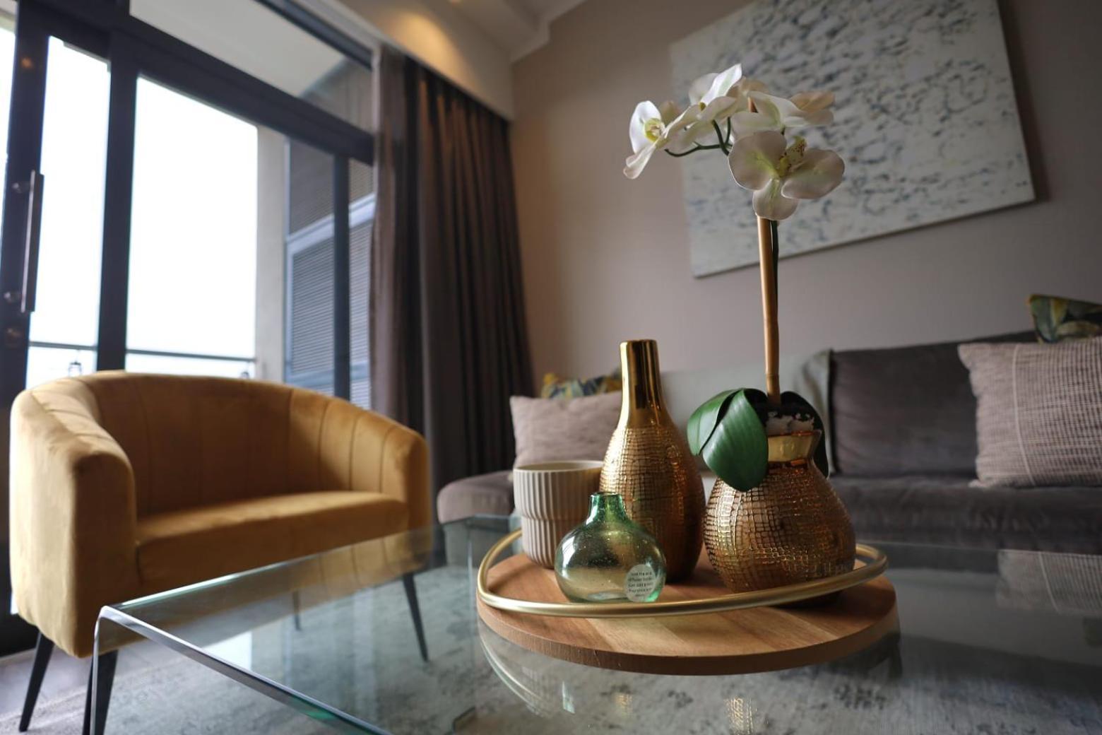 Menlyn Maine Luxury Rentals Pretoria-Noord Buitenkant foto